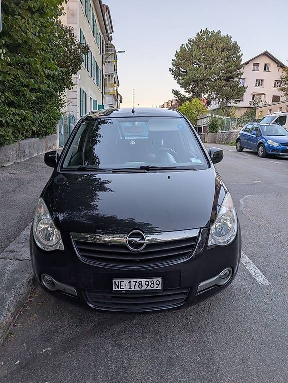 Autos: Voiture à vendre  – D'occasion à La Chaux-de-Fonds par els_gbl2