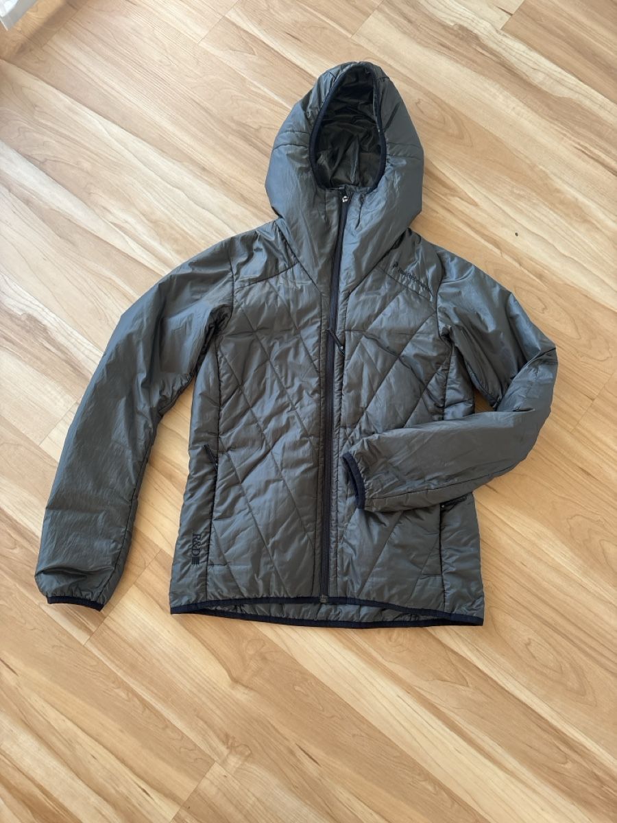 Peak Performance Giacche: Neuwertige Peak Performance Jacke L – Usato da Urnäsch venduto da Schuerli