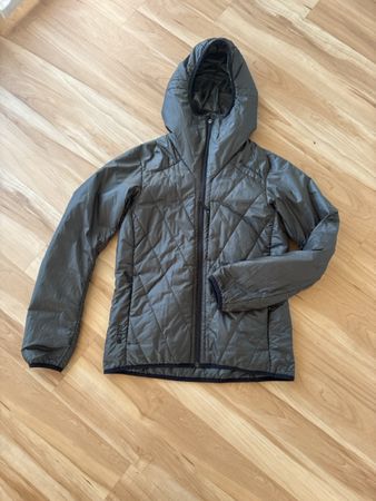 Neuwertige Peak Performance Jacke L