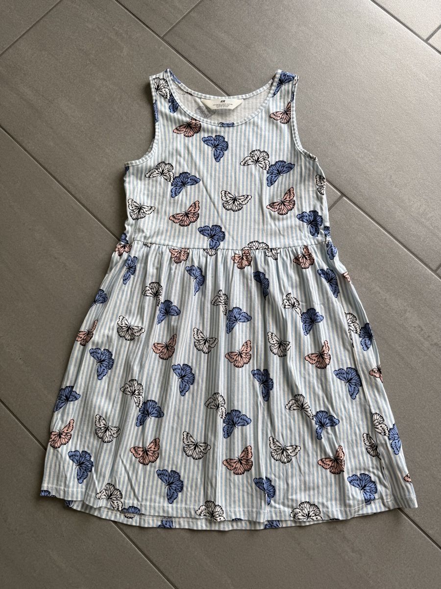 H&M Kleider & Röcke: Kleid Grösse 134/140 – Neu (gemäss Beschreibung) aus Mägenwil von Bienchen8