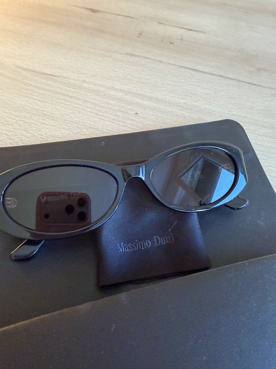Massimo Dutti Brillen & Gläser: Massimo Dutti sunglasses black oval shape new with case – Neu (gemäss Beschreibung) aus Puplinge von yav_9r9f 2
