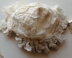 Antike Babyhaube, Mützchen Spitze weiss - Vintage 