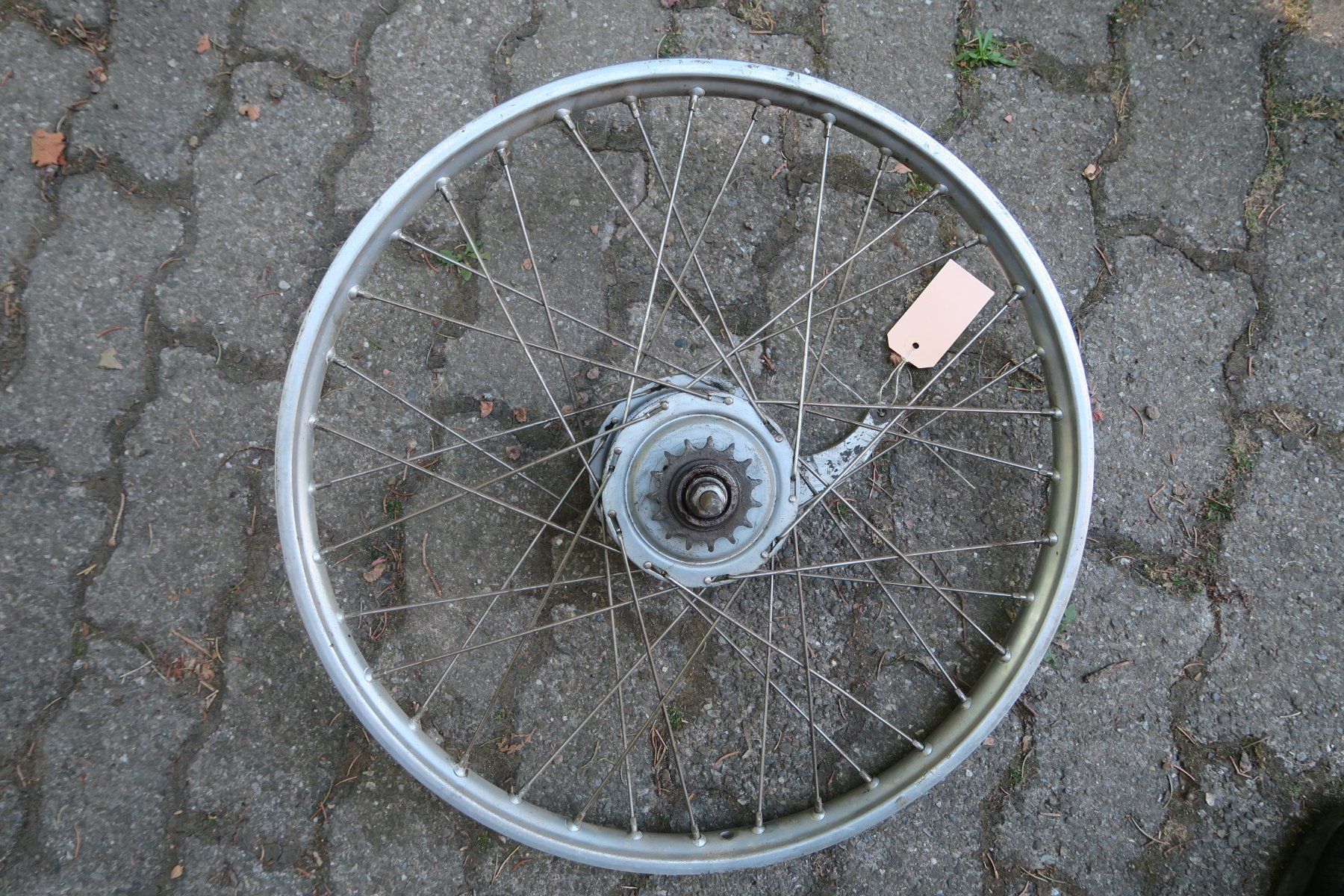 Sachs Parti ricambio per ciclomotori: Mofa / Töffli Sachs 502 503 ? Hinterrad – Usato da Heimberg venduto da Heimberg2010 2
