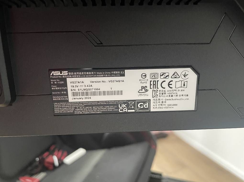 Monitor: Triple Monitore mit Asus Bezel Free Kit – Usato da jona venduto da Fernando_84 2
