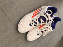 Adidas Hallenschuhe Gr. 33 - Top Zustand!