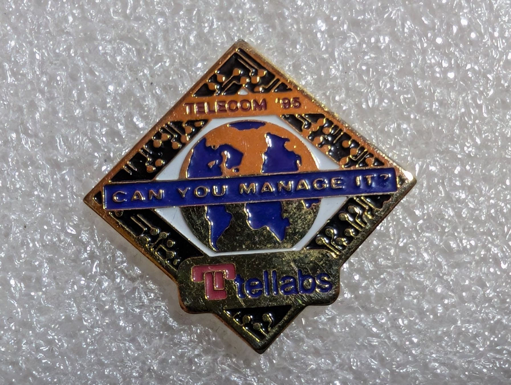 Placchette & Badge: Ansteckpin 290: Tellabs – Usato da Oppligen venduto da Pin-Fall-Shop