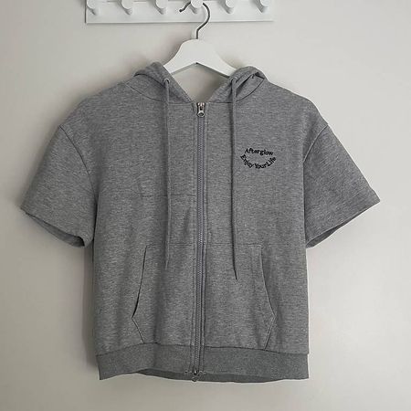 Grauer Kurzarm Zip-up Hoodie Gr. M