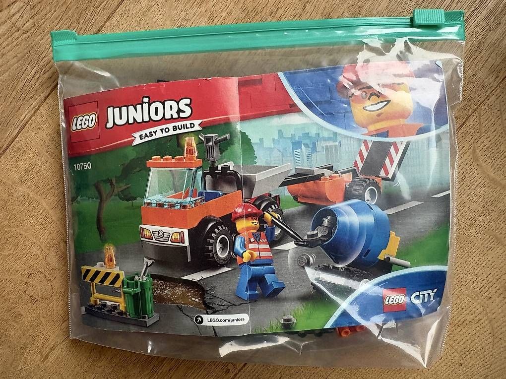 Kit di costruzioni: Lego juniors Strassenbaulaster 10750 – Usato da Belp venduto da friedlii