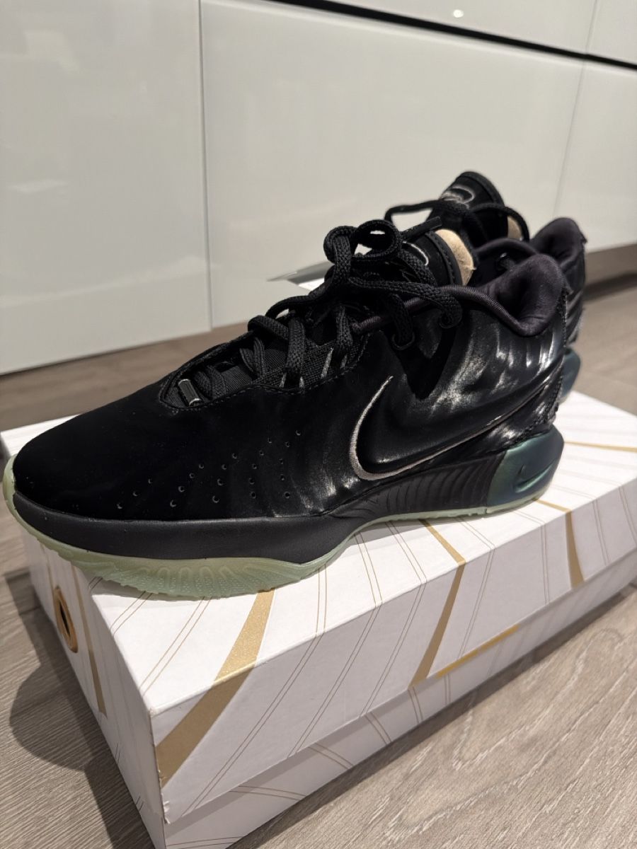 Nike Scarpe da uomo: NEUF. Nike LeBron 21 EP Tahitian – Nuovo e nell'imballaggio originale da veyrier venduto da drotnove 1