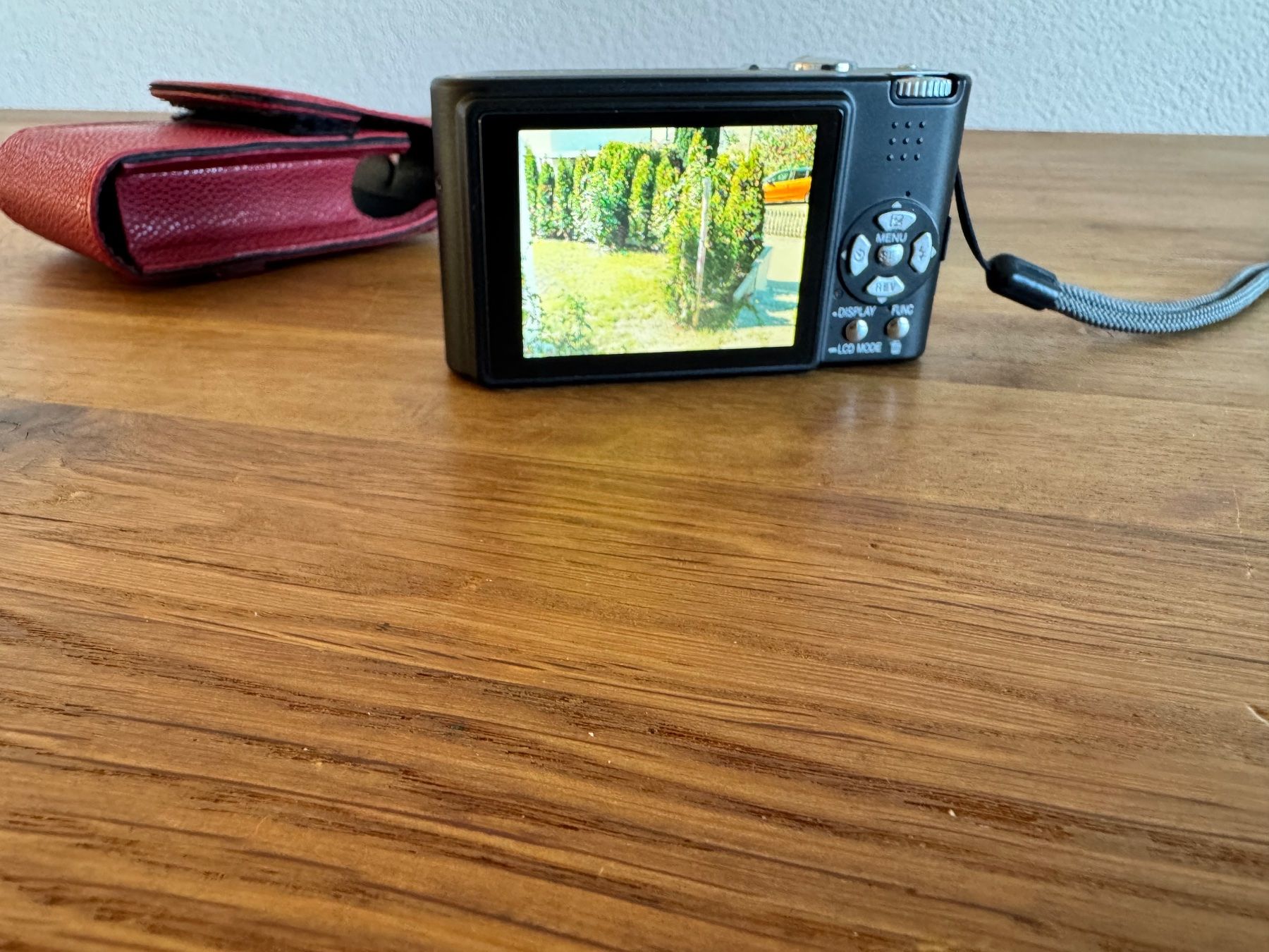 Panasonic Kamera: Panasonic Lumix DMC-FX12 – Gebraucht aus Frauenfeld von difi67 3