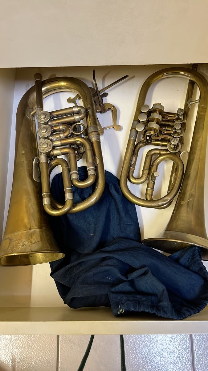 Instruments de musique: Due bellissime trombe d'epoca – Défectueux à Osogna par dan_8vzm
