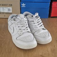 Nike Dunk Low blanc taille 8.5us 40