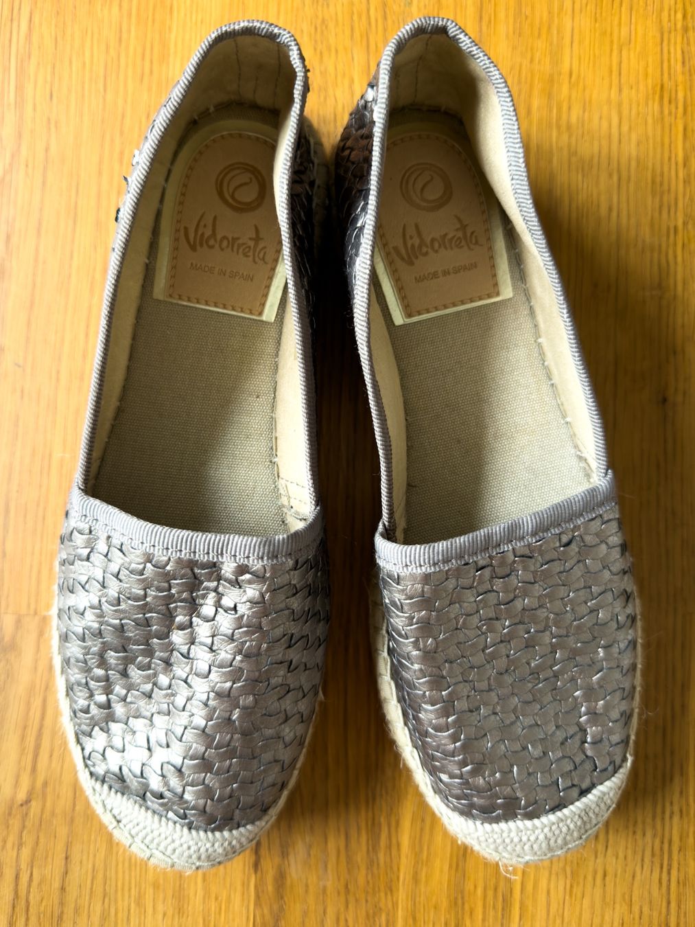 Scarpe da donna: VIDORRETA Espadrilles; Gr. 35 – Nuovo (secondo la descrizione) da Zürich venduto da stevocem