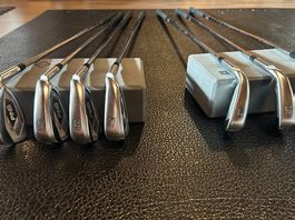 Golf : Série de fers Ping G425  4 au PW