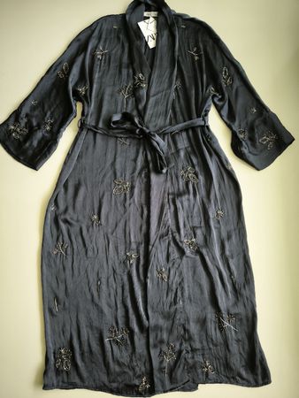 Neues besticktes Kleid/Kimono von Zara, Größe XL