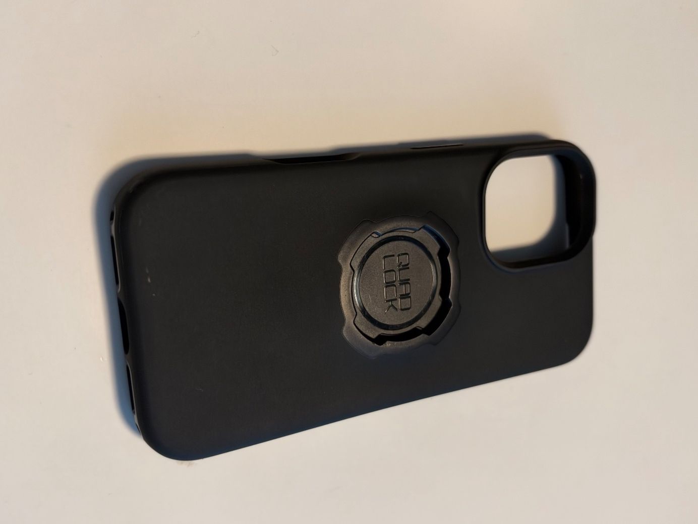 Quad Lock Coques & Protection écran: QuadLock Case - Apple iPhone 16 - neuwertig – D'occasion à Zürich par bananajoe1986 1