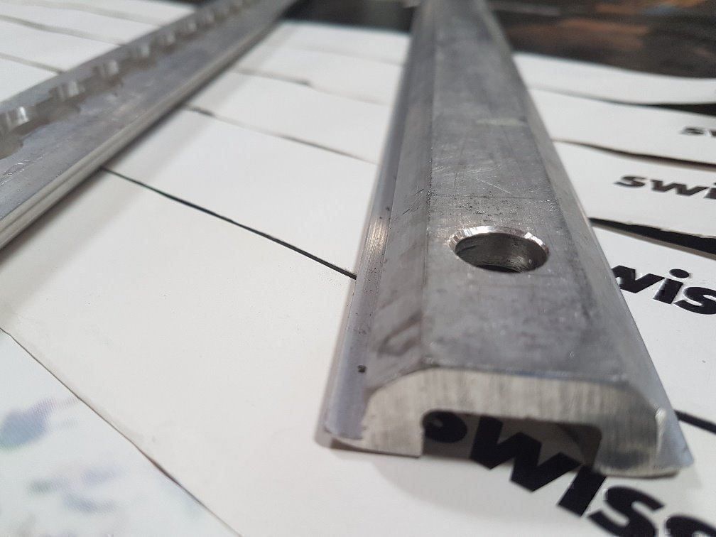 Wandhalterungen: Flugzeug - Schiene Aluminium – Gebraucht aus Glattfelden von hbct 2