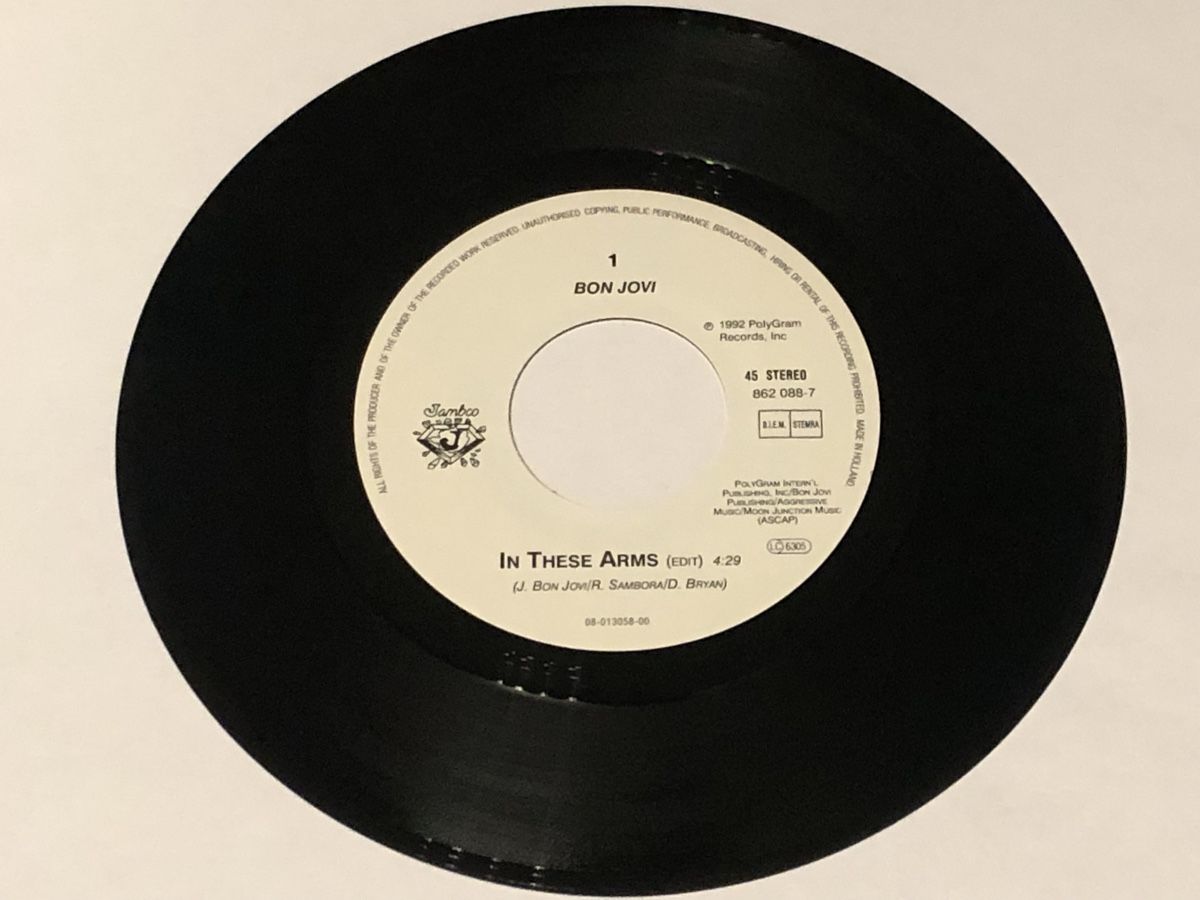 Vinyles: Bon Jovi. 1992.  In These Arms – D'occasion à Faulensee par Mizuno06 3