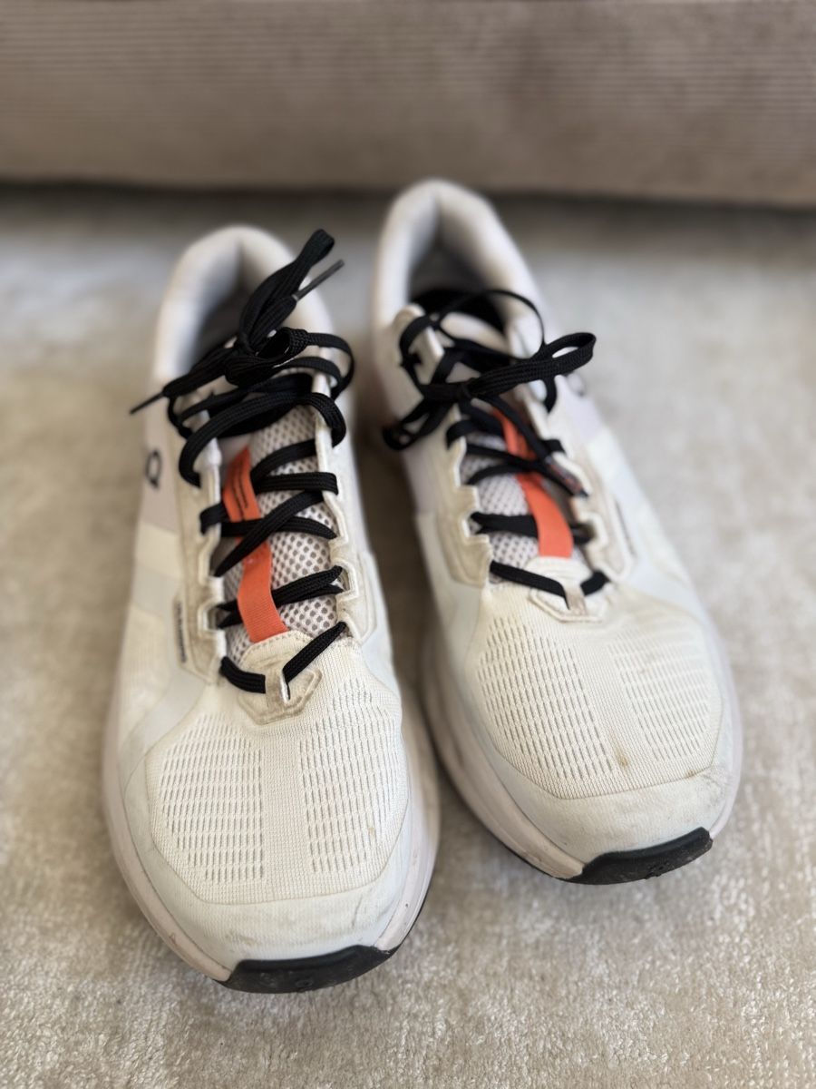 On Herrenschuhe: On Laufschuh (42.5) – Gebraucht aus Bern von Laufsport3000 1