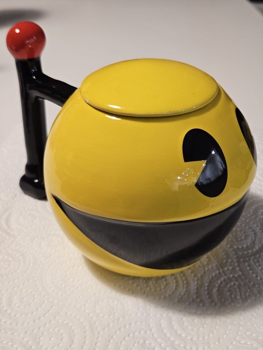 Tassen: Pac-Man Mug with Lid – Neu (gemäss Beschreibung) aus Lausanne von Mogcatknight 3