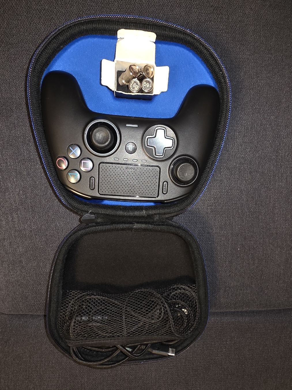 Controller: Controller Nacon Revolution Pro 3 PS4 - PC Wie Neu – Nuovo (secondo la descrizione) da Wettingen venduto da Thegameschweiz 1