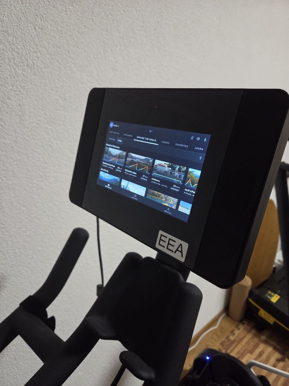 Bowflex Hometrainer: Indoor Cycle - Bowflex C7 mit Touchscreen guter Zustand – Usato da Tagelswangen venduto da Nexus7778 1
