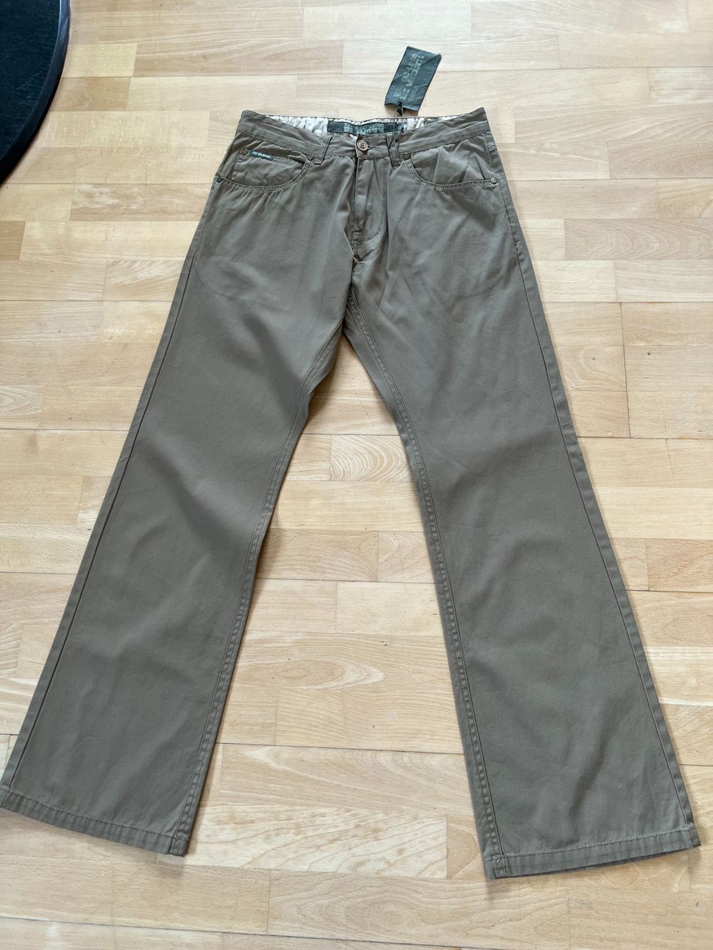 Pantaloni: leichte Blend Herren Hose in Gr. 29, Hellbraun – Nuovo (secondo la descrizione) da Worb venduto da farben20zauber