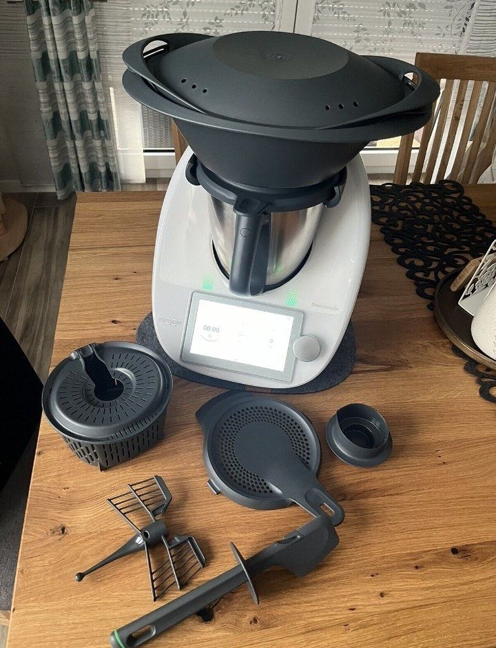 Thermomix Küchengeräte: Vorwerk Thermomix TM6 – Neu (gemäss Beschreibung) aus Savognin von