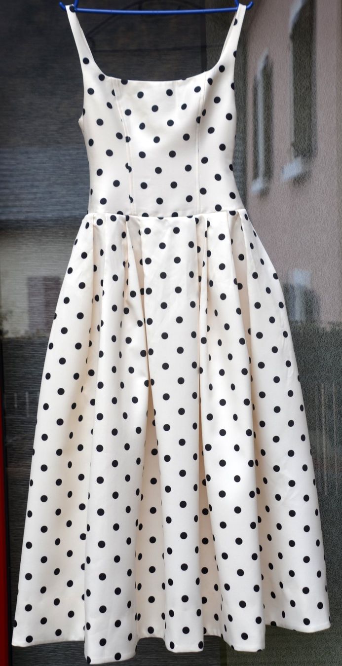 Vestiti: Huong Kleid / robe – Usato da Collonges venduto da arashee 2