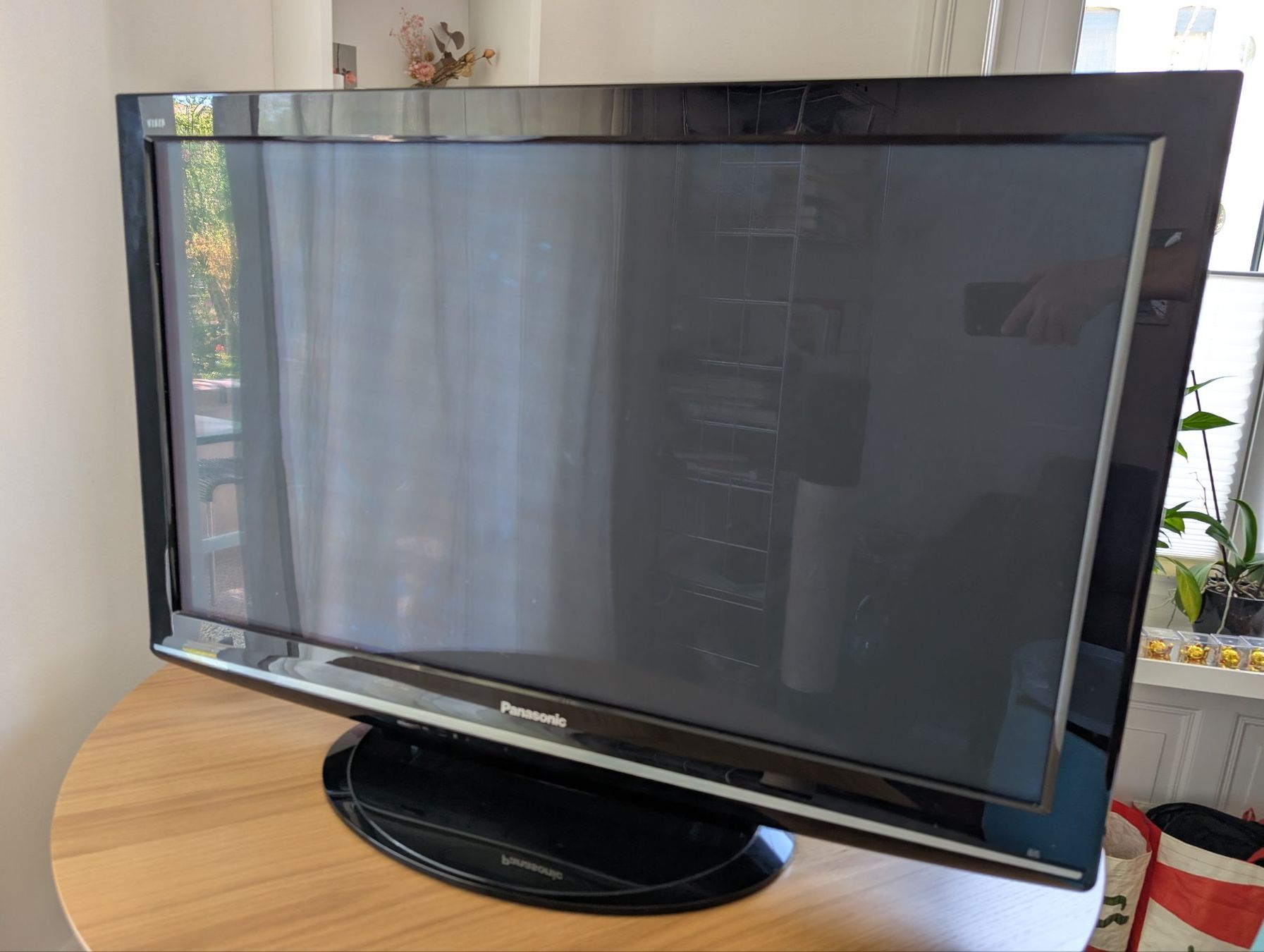 Panasonic Televisori: 42" Plasma Fernseher Panasonic – Usato da Bern venduto da kos_pg2k