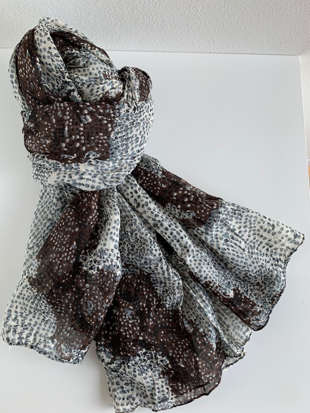 Foulard & Sciarpe: Foulard BW – Usato da Winterberg ZH venduto da vanilleinspiration 3