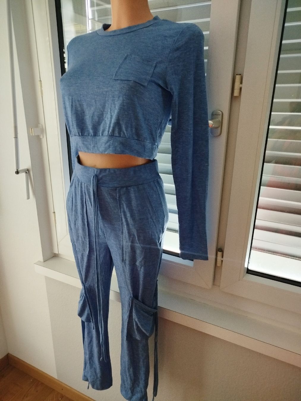 Completi & Tailleur: Set aus Bluse und Hose, Größe S – Nuovo (secondo la descrizione) da Wauwil venduto da Sanczeza 1