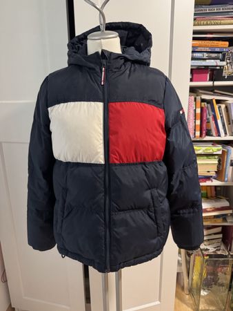 Tommy Hilfiger Winterjacke, Grösse M, Top Zustand!