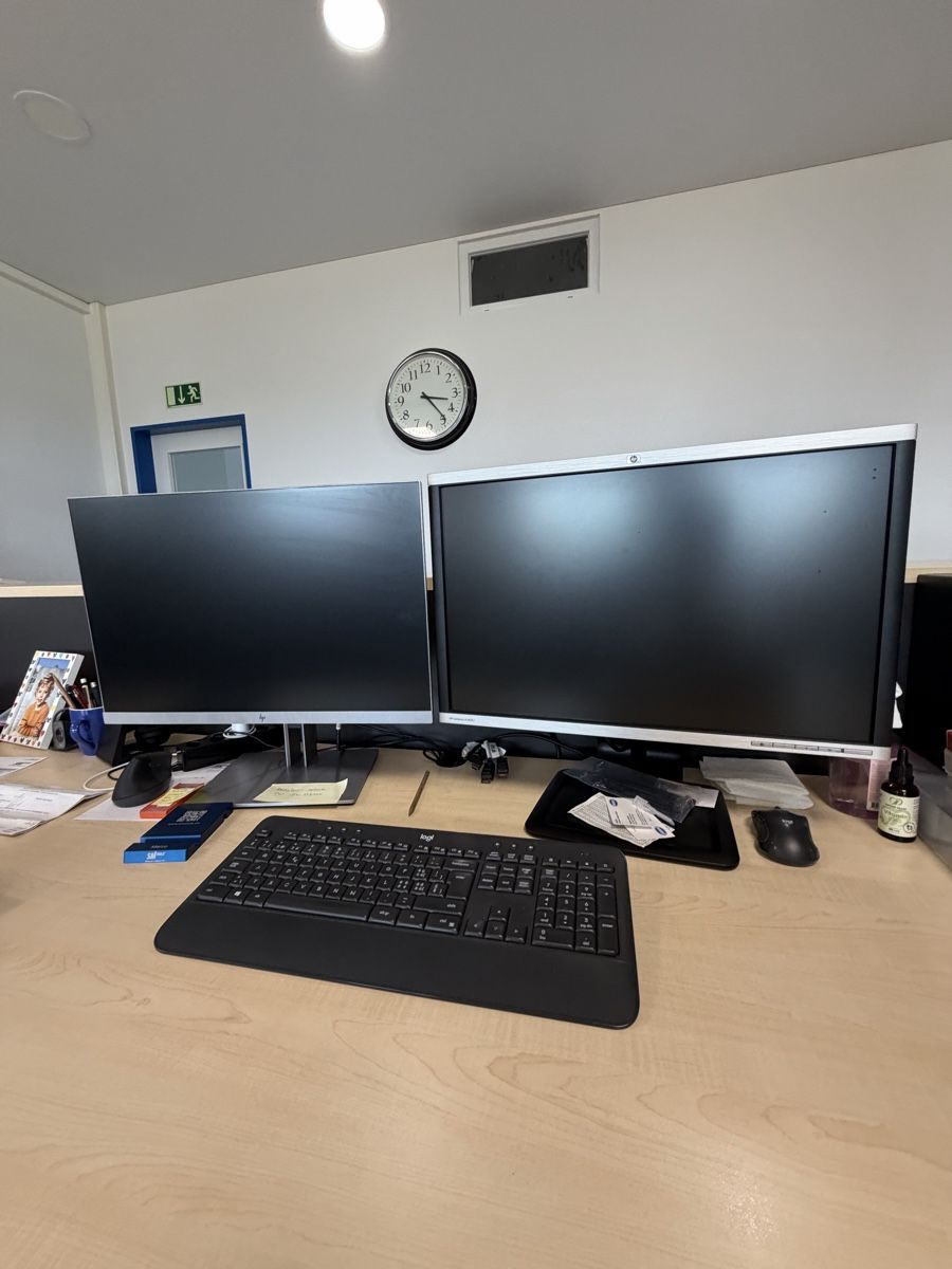 Monitor: 14 Büro-Bildschirme / Monitore zu verkaufen – Usato da Gerlafingen venduto da psc_p56l