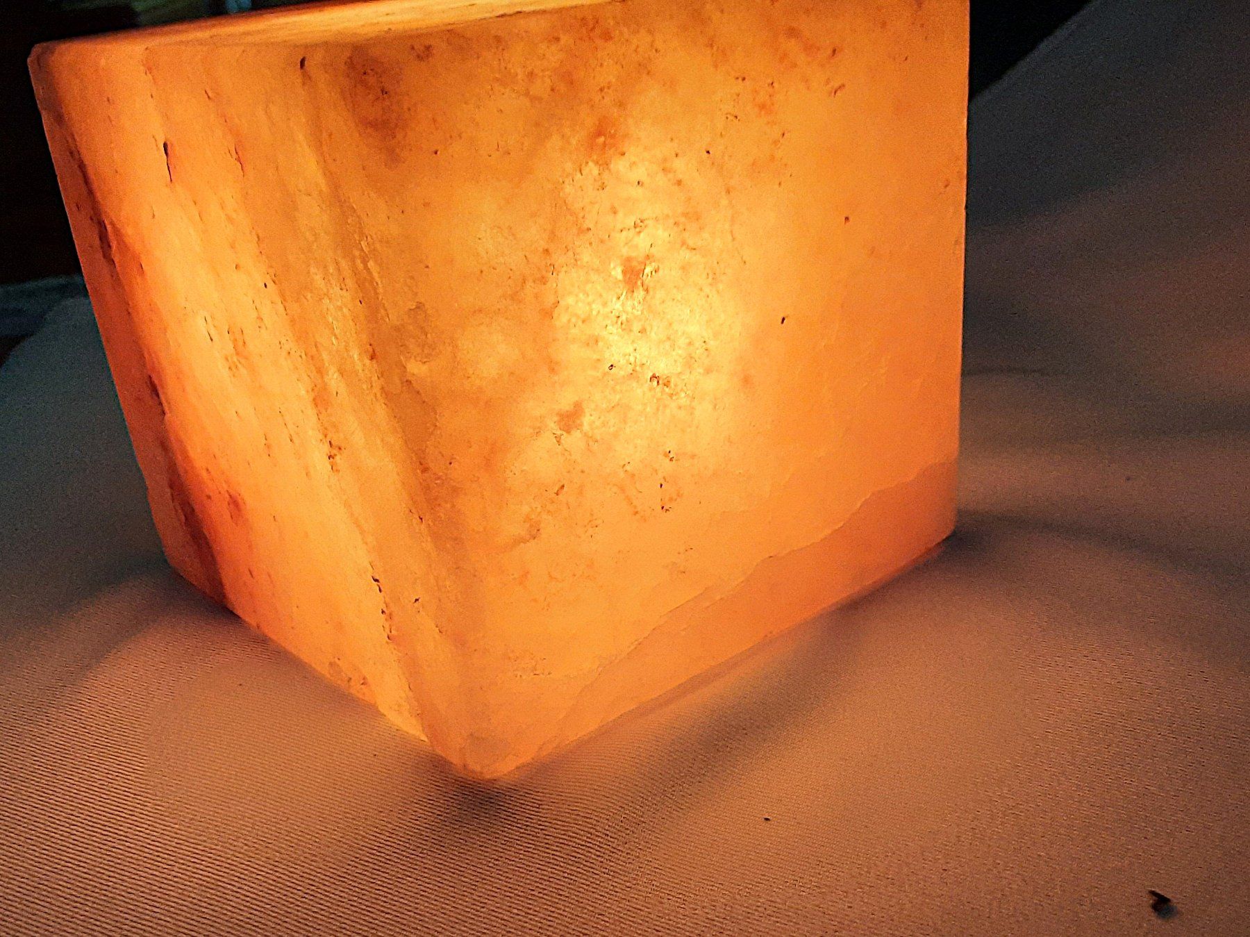 Lampade: Salzsteinlampe Würfelform – Usato da Beinwil am See venduto da Restwert_Beinwil 2