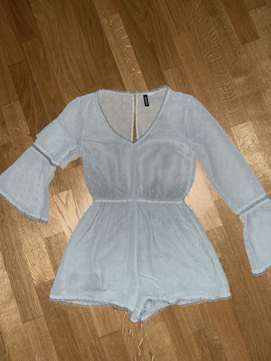 H&M Tute: Sommerlicher Jumpsuit – Usato da Dietikon venduto da na_129
