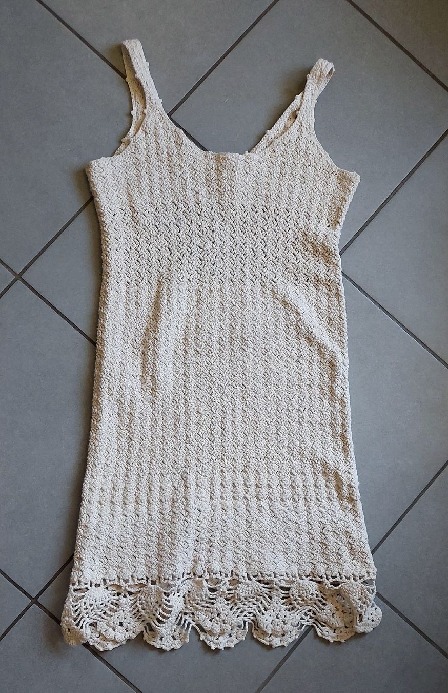Vestiti: Magnifique robe en crochet taille S – Usato da Plan-Les-Ouates venduto da Lolothebest