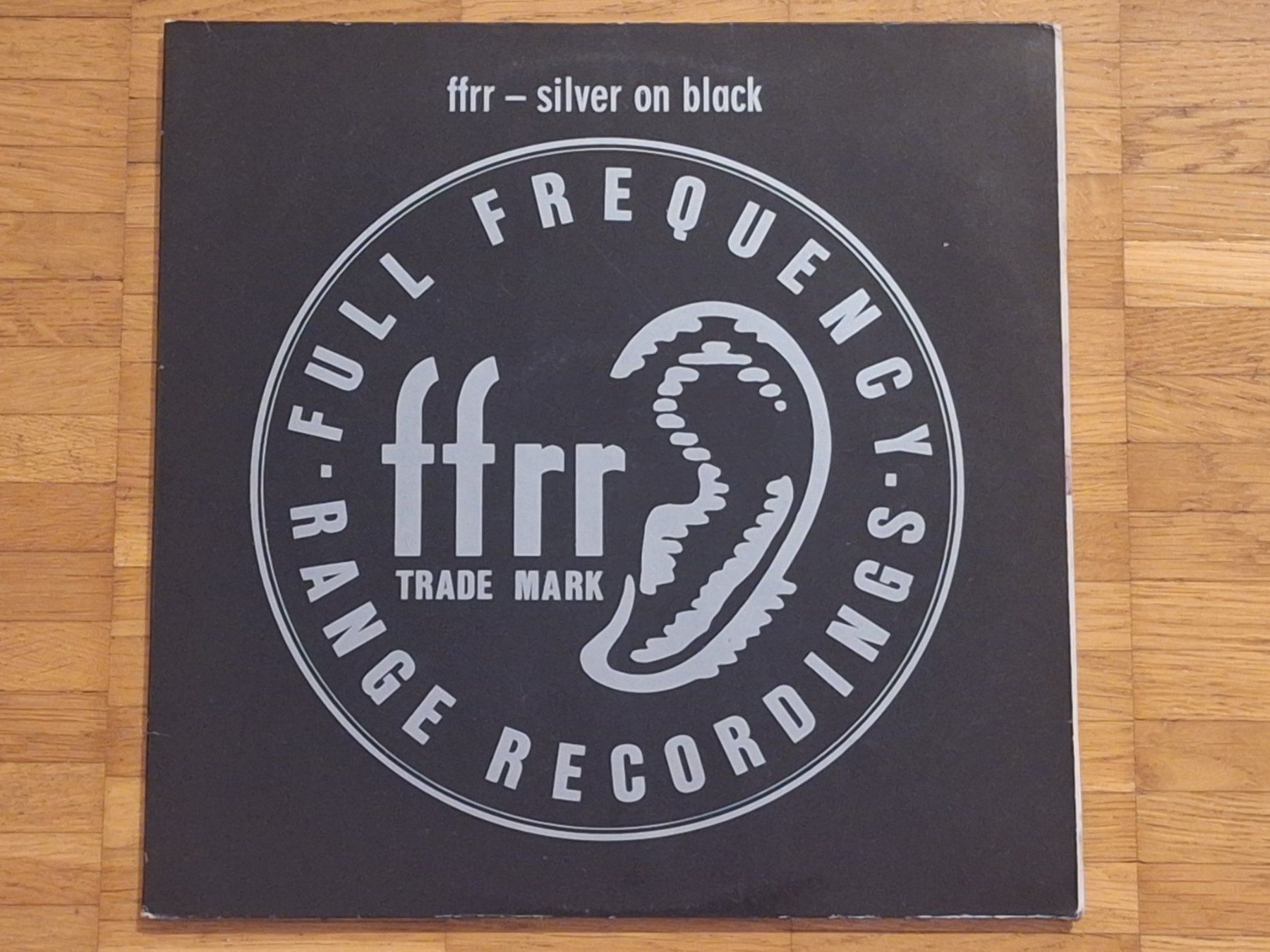 Schallplatten: FFRR - Silver On Black - 2 LP EU 1989 – Neu (gemäss Beschreibung) aus Oberentfelden von Musicud