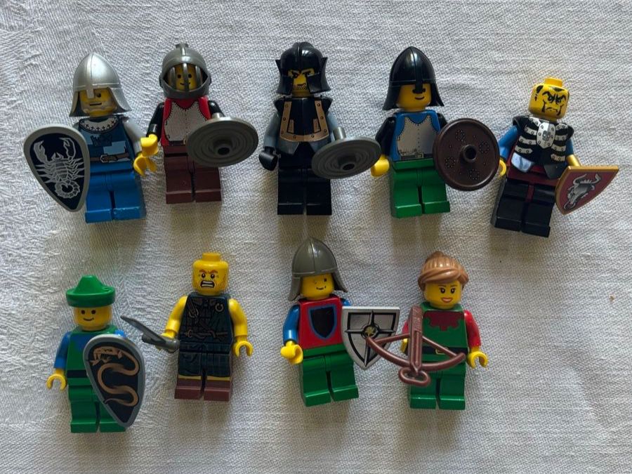 Lego Giocattoli: Lego Castle Minifiguren Lot/Bundle Ab 1.- – Usato da Winterthur venduto da Diwolf