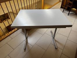Ausziehtisch