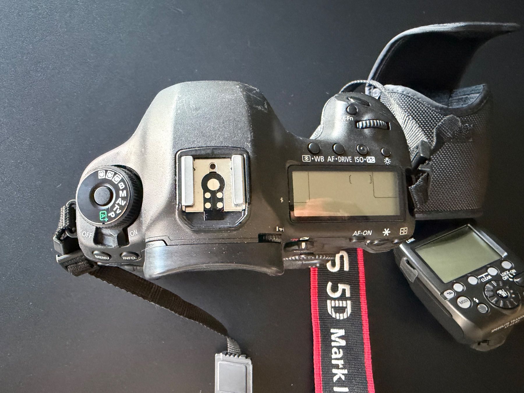 Canon Fotocamera: Kamera Canon EOS 5D Mark III mit Batteriegrif – Usato da Nänikon venduto da MircoPellegrino 3