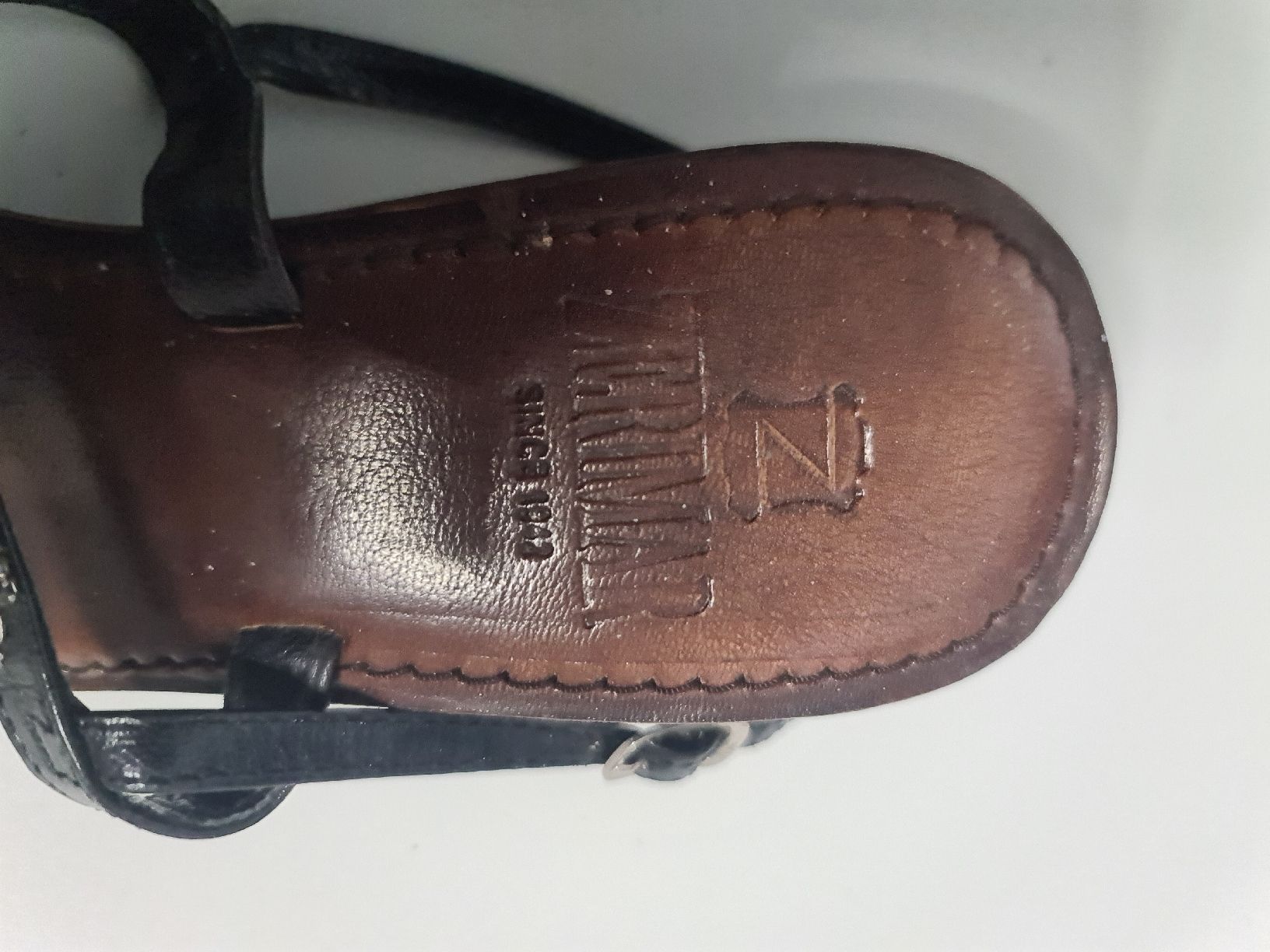 Scarpe da donna: Damen Sandalen mit Schmucksteinen Grösse 39 – Usato da Oensingen venduto da topangebot10 3