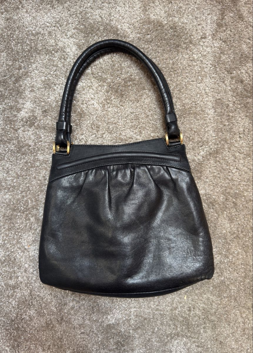 Taschen für Damen: Sac à main vintage en cuir noir – Gebraucht aus Vuippens von Anna_as 1