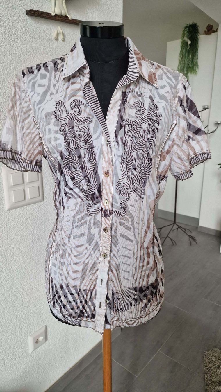 Bonita Camicette: Bluse mit Struktur von BONITA – Usato da Wil  AG venduto da Kfloh