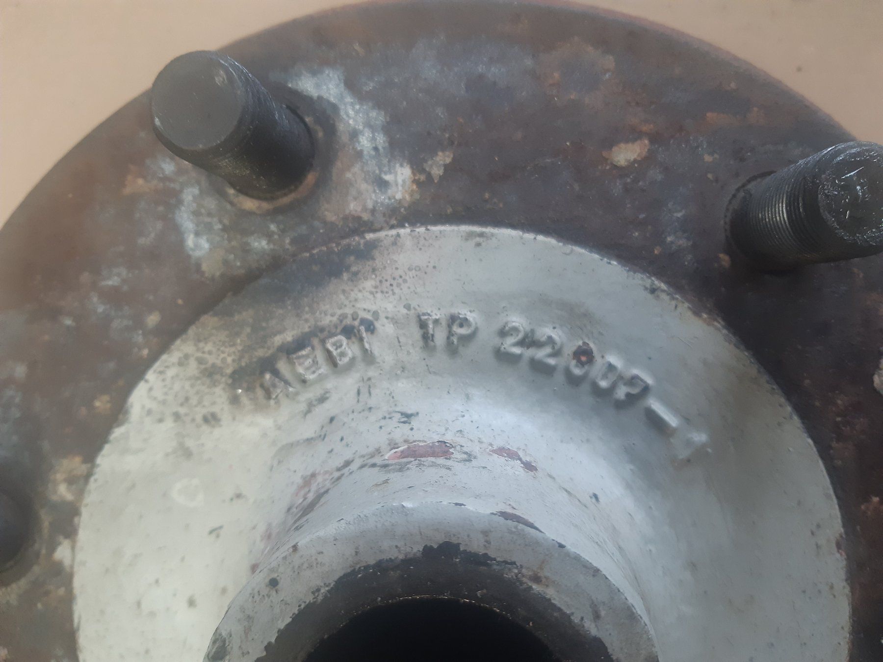Aebi Altro per industria metallurgica: Aebi TP 45 Hinterachsteile aus Abbruchmaschine – Usato da Ganterschwil venduto da abmasch 2