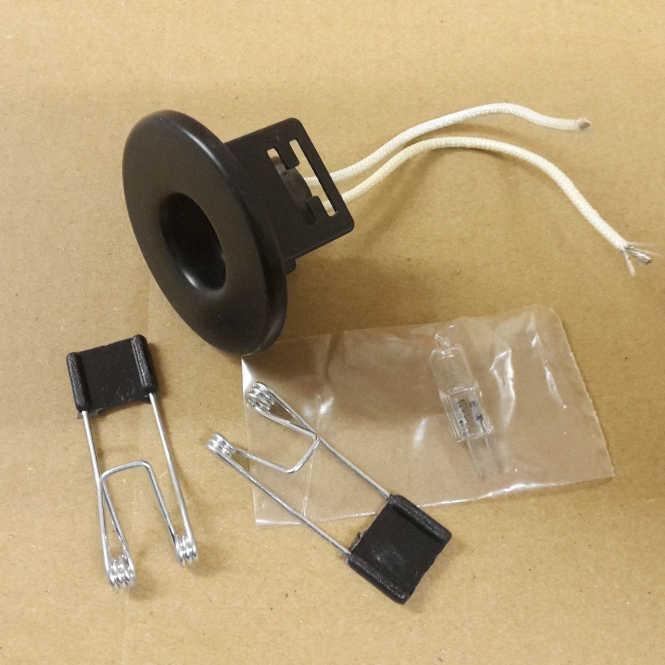 Osram Lampade: Halogen Einbau Set, 9er Spot, Neu, Top – Nuovo (secondo la descrizione) da Bergdietikon venduto da Hyundai16v 3