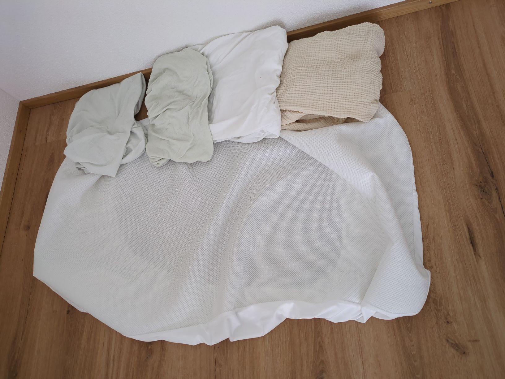 Letti: Paidi Babybett + Wickelkommode – Usato da Safenwil venduto da Deloshu 7