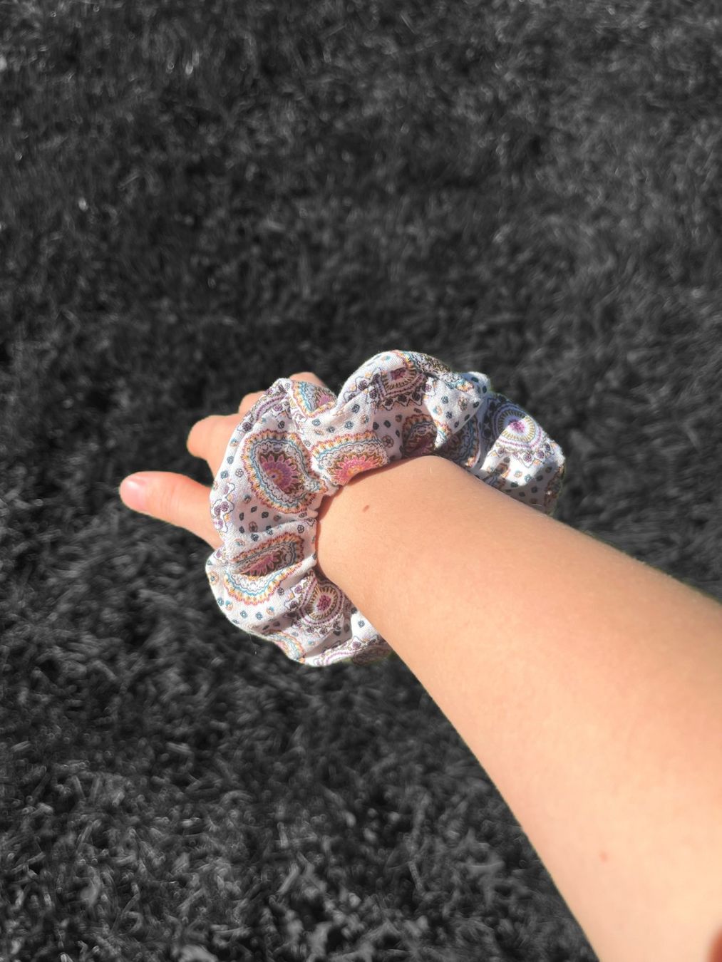 Haarschmuck: Scrunchie Upcyclé Fait-main "hyper-stretch" - Taille classic – Neu und originalverpackt aus Villars-sur-Glâne von maeva_christan_mc 1