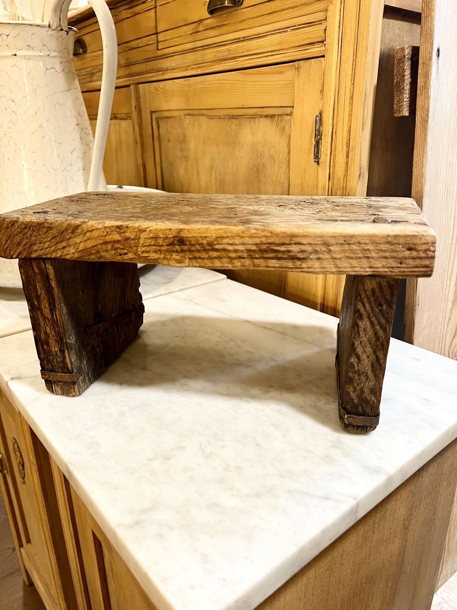 Sgabelli: Altholzschemel Schemel Hocker – Usato da Sirnach venduto da dasrosahaus 1