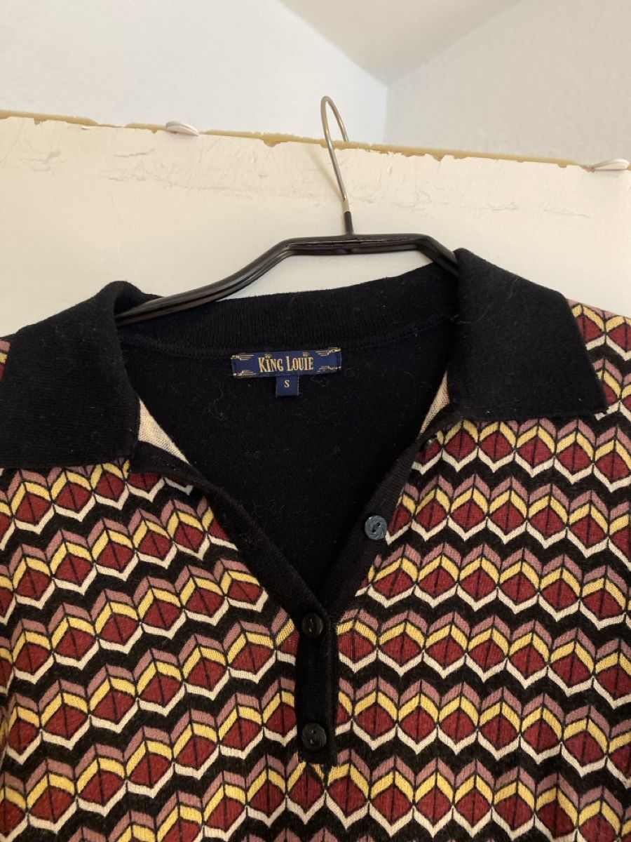 King Louie Pullover & Sweatshirts: Schwarzer Retro Pullover von King Louie mit Print, Gr. S – Gebraucht aus Bern von Gogo_1930 1